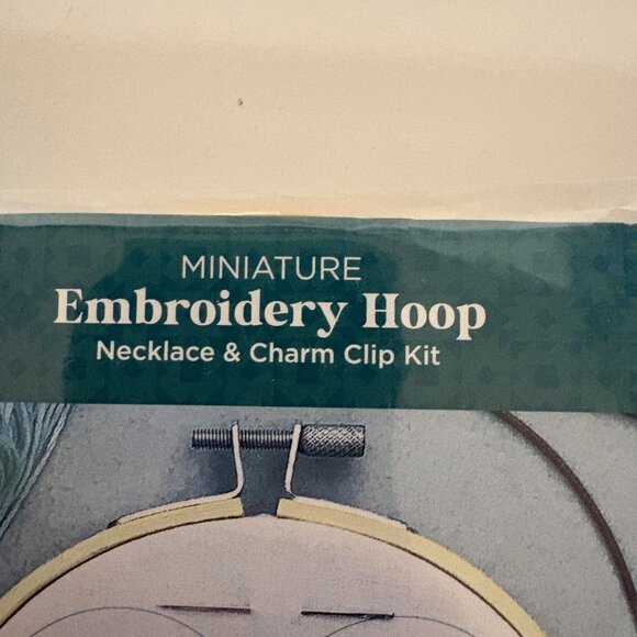 Missouri Star Quilt Co Miniature Embroidery Hoop Necklace & Charm Clip Kit NEW - Picture 2 of 5